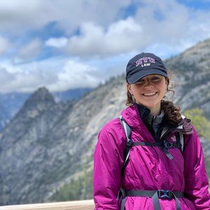 Meet your Posher, Adriana